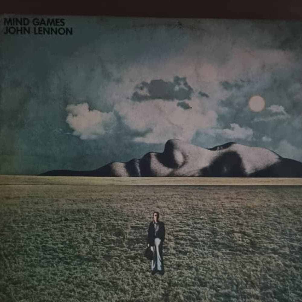 Capa de John Lennon — Mind Games